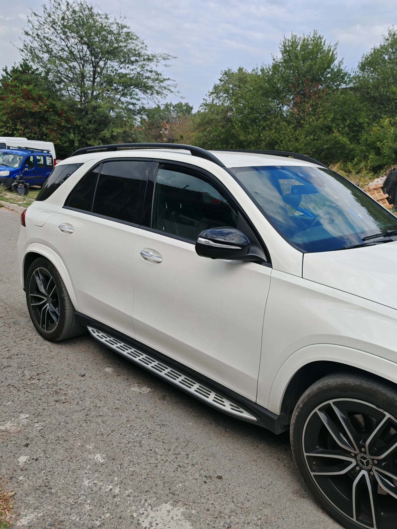 Mercedes-Benz GLE 400 6+ 1 , снимка 2 - Автомобили и джипове - 55786101