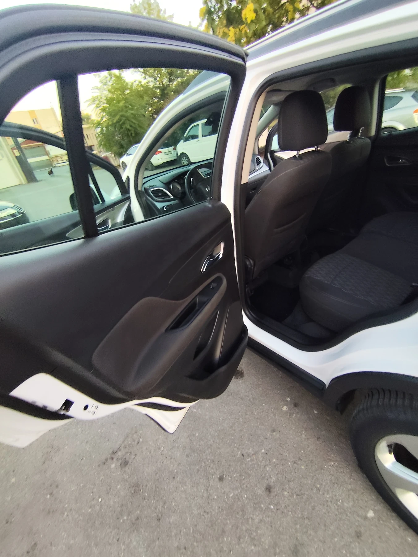 Opel Mokka, снимка 10 - Автомобили и джипове - 55905217
