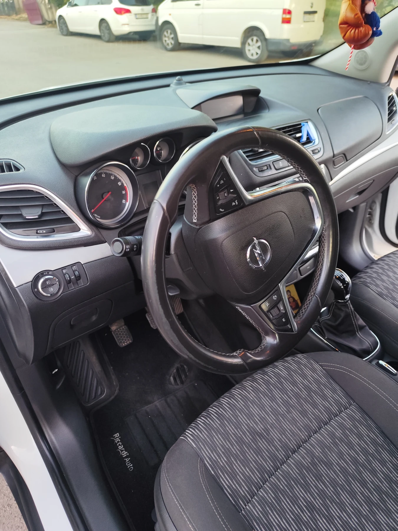 Opel Mokka, снимка 9 - Автомобили и джипове - 55905217