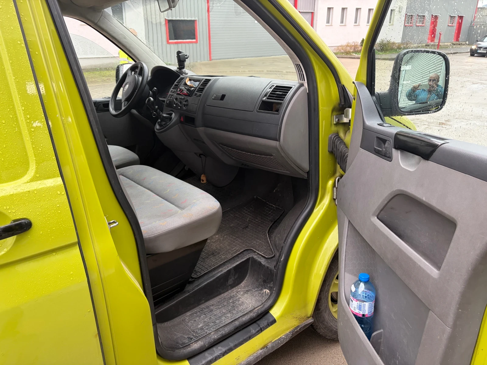 VW Transporter T5, снимка 4 - Бусове и автобуси - 54085574
