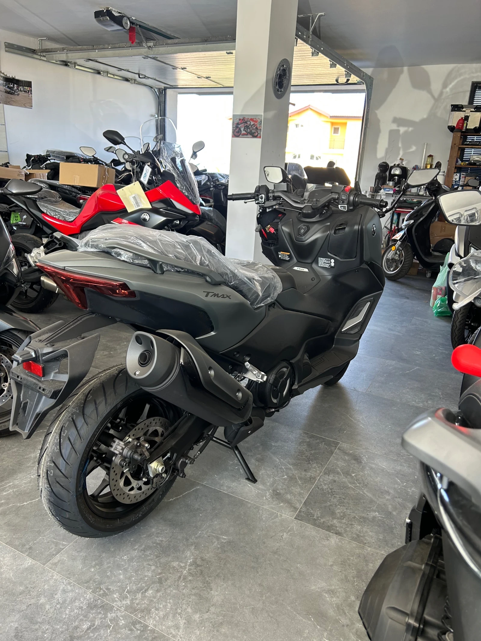Yamaha T-max Лизинг-Наличен, снимка 5 - Мотоциклети и мототехника - 55232877