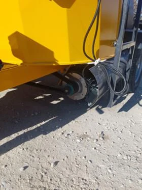 Друг вид Внос миксер 3 куб., снимка 4