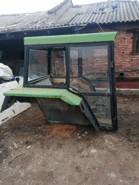 Трактор John Deere 3140, снимка 7