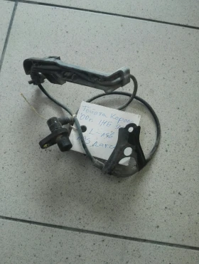 Абс датчик преден ляв Тойота Корола 1.4б