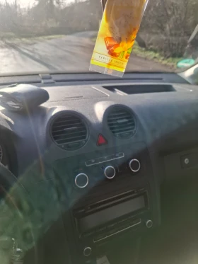 VW Caddy 1.6tdi, снимка 9