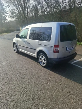VW Caddy 1.6tdi, снимка 2