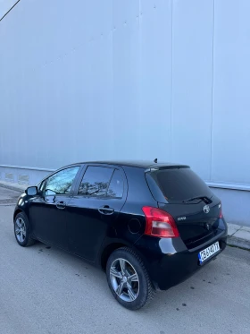 Toyota Yaris 1.3 VVTI АВТОМАТ КЛИМАТИК, снимка 5