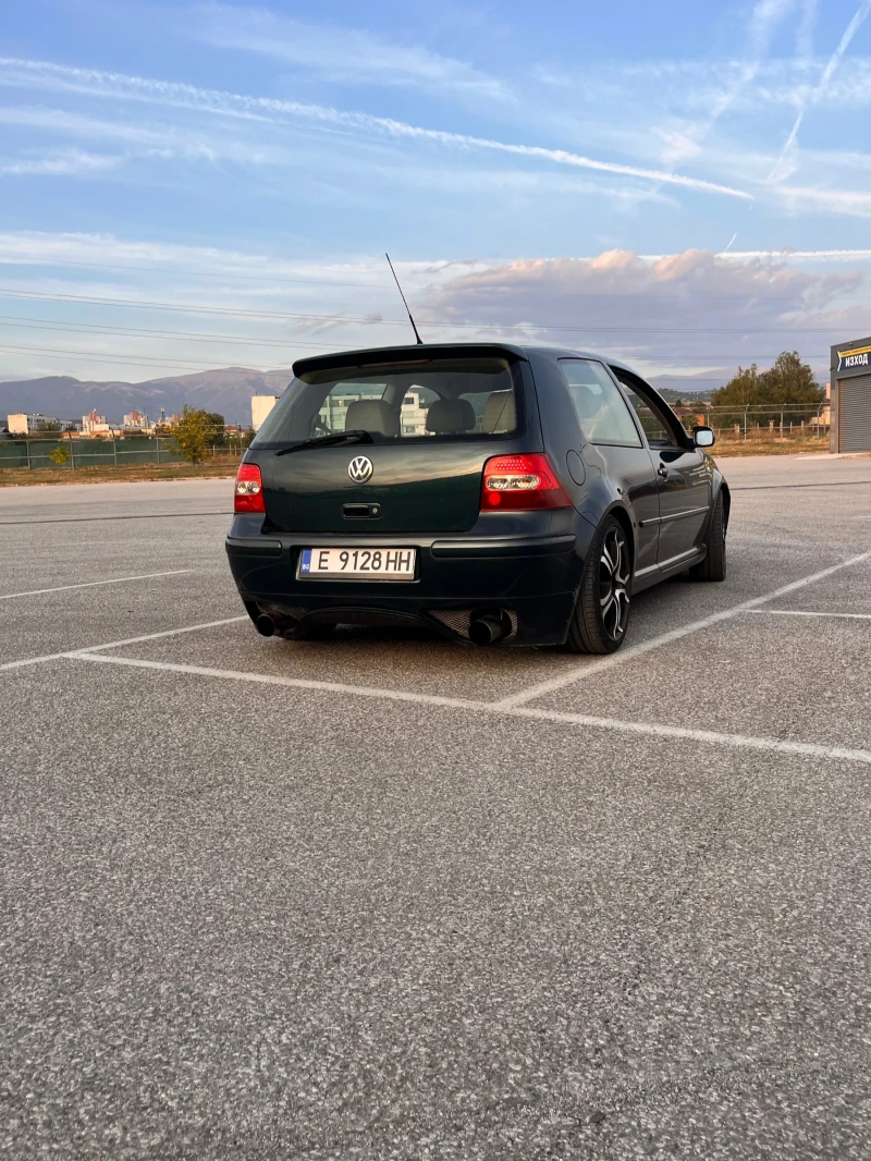 VW Golf, снимка 8 - Автомобили и джипове - 47058409