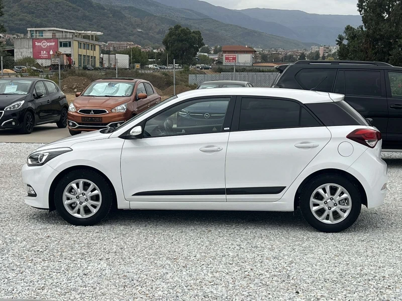 Hyundai I20 1.2i * Passion* , снимка 4 - Автомобили и джипове - 47545396