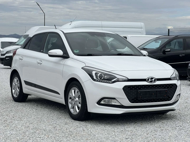 Hyundai I20 1.2i * Passion* , снимка 3 - Автомобили и джипове - 47545396