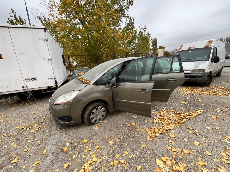 Citroen C4 Picasso, снимка 4 - Автомобили и джипове - 48578593