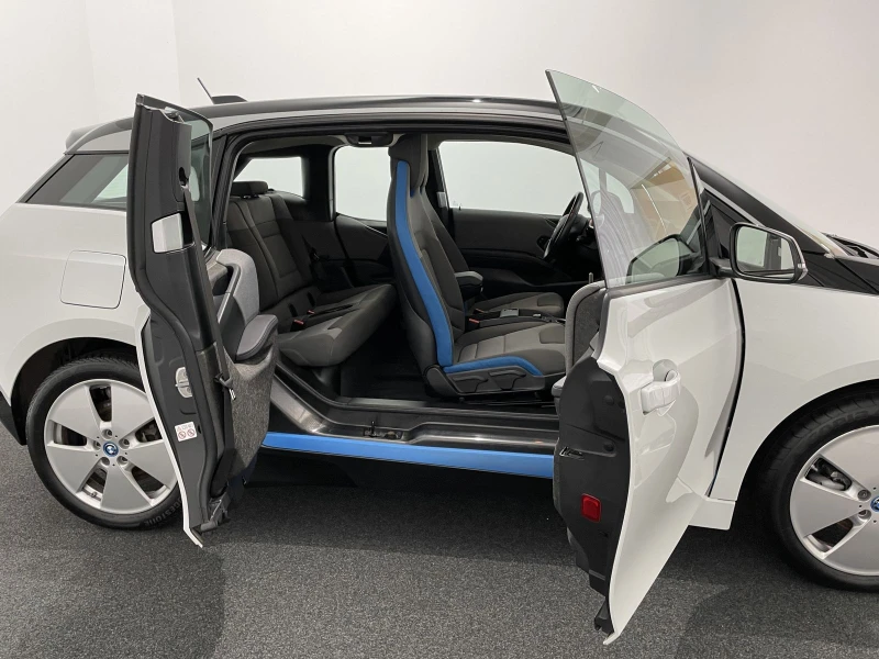 BMW i3 120Ah , снимка 5 - Автомобили и джипове - 48780757