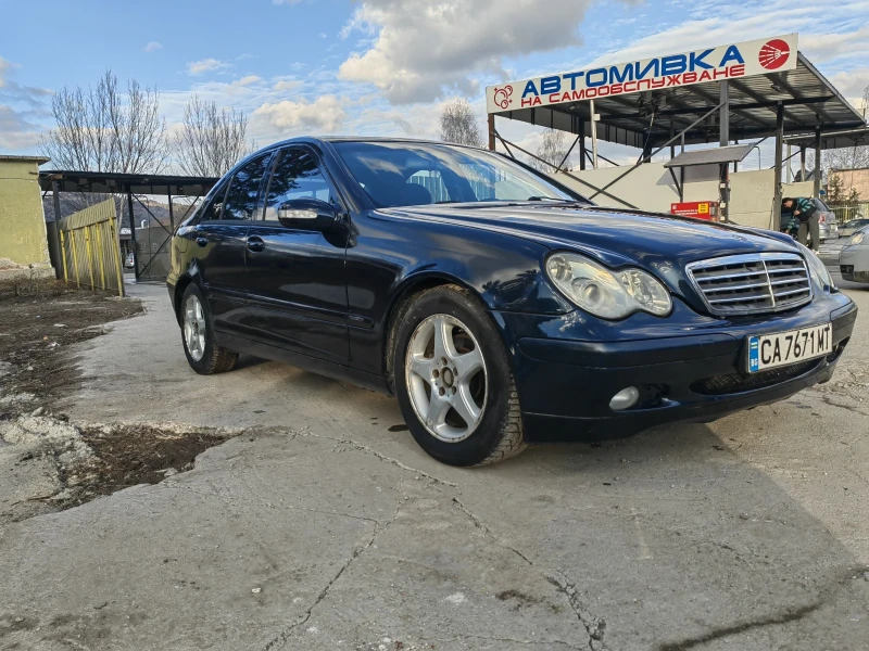 Mercedes-Benz C 180 W203, снимка 6 - Автомобили и джипове - 49292525