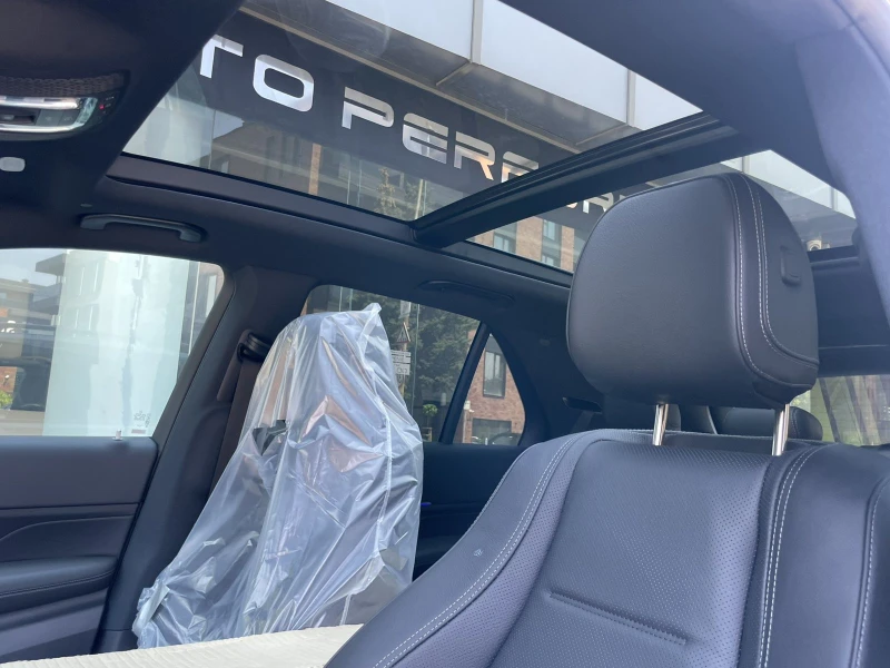 Mercedes-Benz GLE 450 d 4Matic AMG New = MGT Conf = 7 Seats/AMG Гаранция, снимка 9 - Автомобили и джипове - 49622602