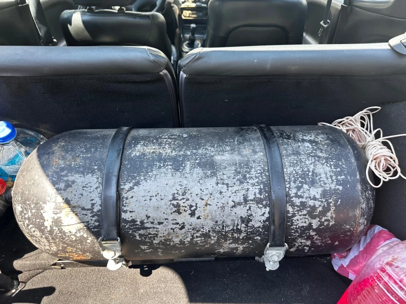 Hyundai Coupe, снимка 12 - Автомобили и джипове - 52838651