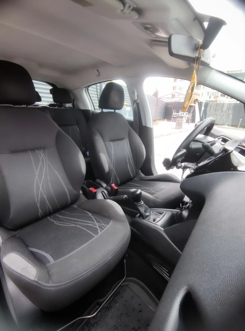 Peugeot 208, снимка 8 - Автомобили и джипове - 52631944