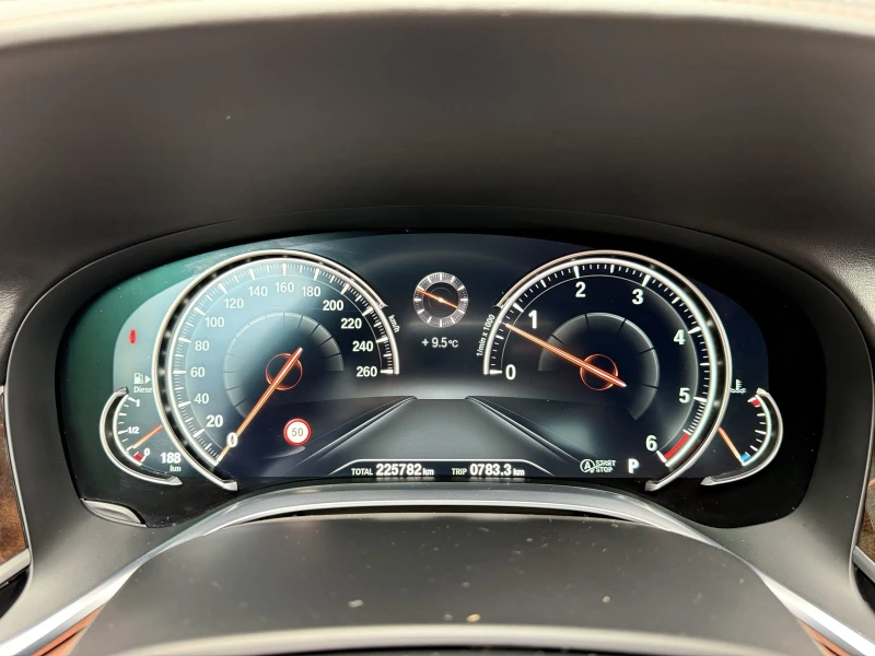 BMW 740 d xDrive "Individual", снимка 14 - Автомобили и джипове - 52293947