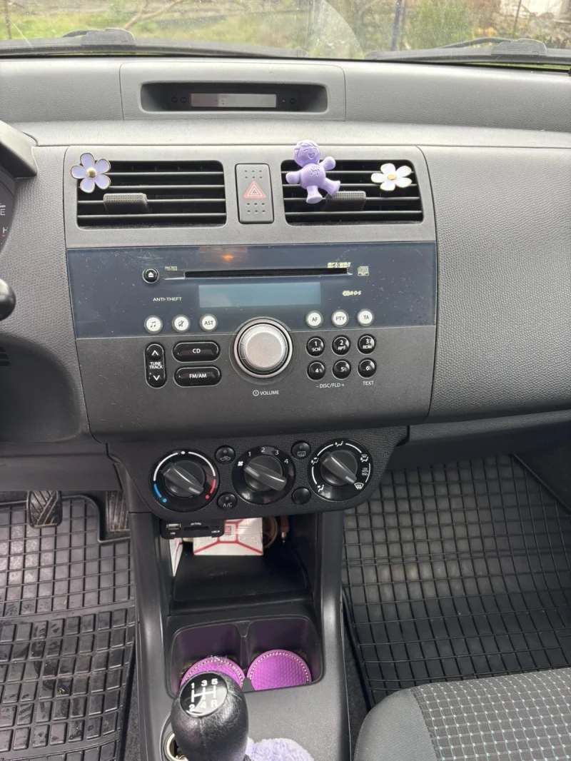 Suzuki Swift Бензин - газ, снимка 7 - Автомобили и джипове - 52582923