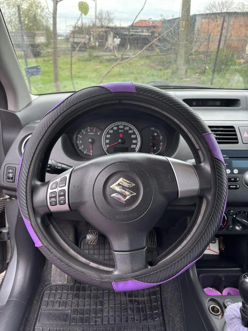 Suzuki Swift Бензин - газ, снимка 12 - Автомобили и джипове - 52582923