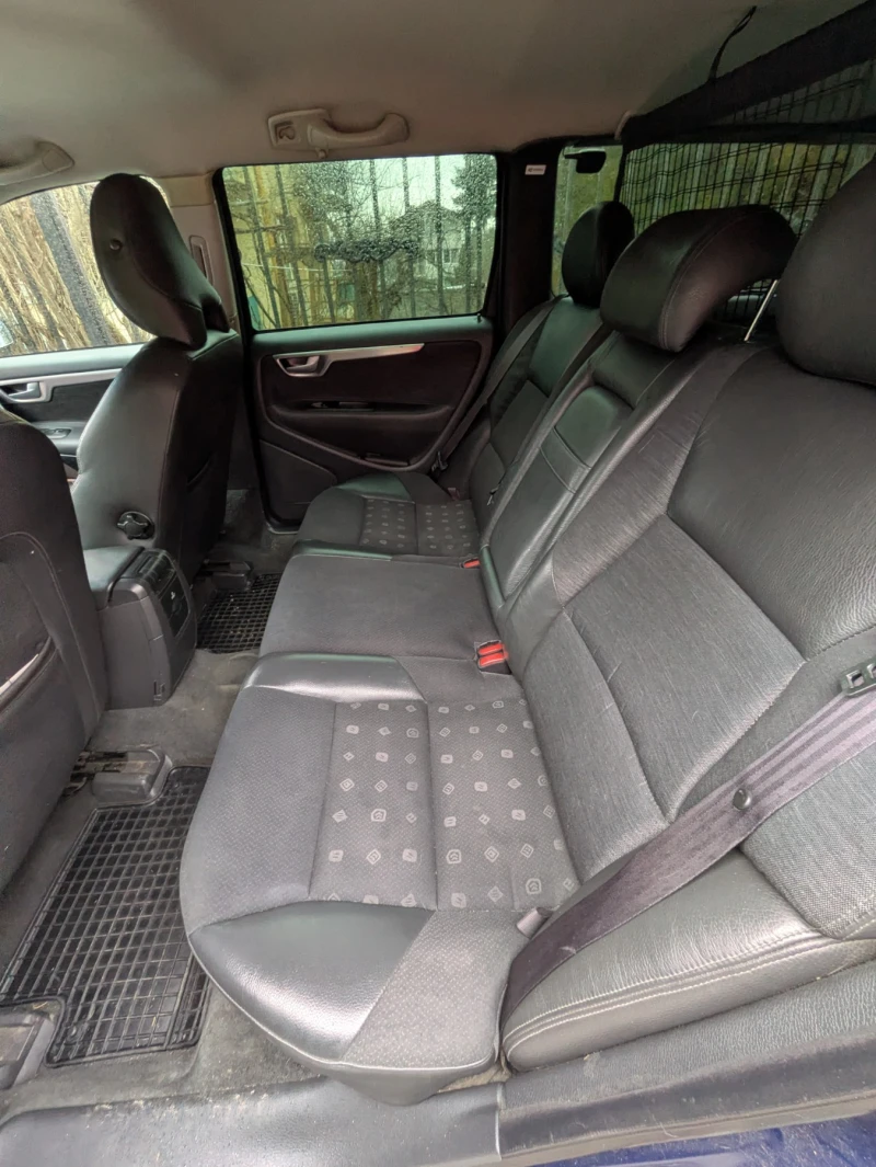 Volvo V70 BiFuel (CNG), снимка 4 - Автомобили и джипове - 53194903