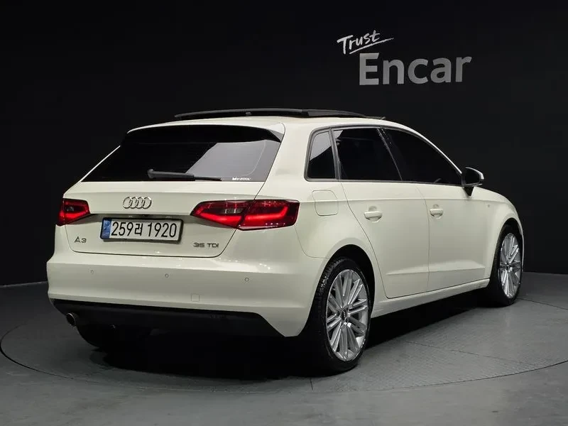 Audi A3 1.6 TDI, снимка 2 - Автомобили и джипове - 54971445