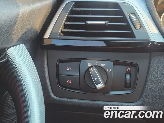 BMW 330 i, АВТОКРЕДИТ, снимка 12 - Автомобили и джипове - 56071677