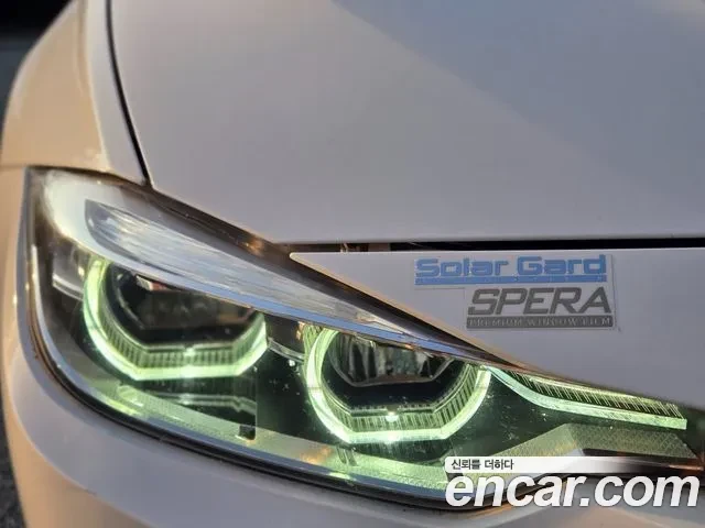 BMW 330 i, АВТОКРЕДИТ, снимка 4 - Автомобили и джипове - 56071677
