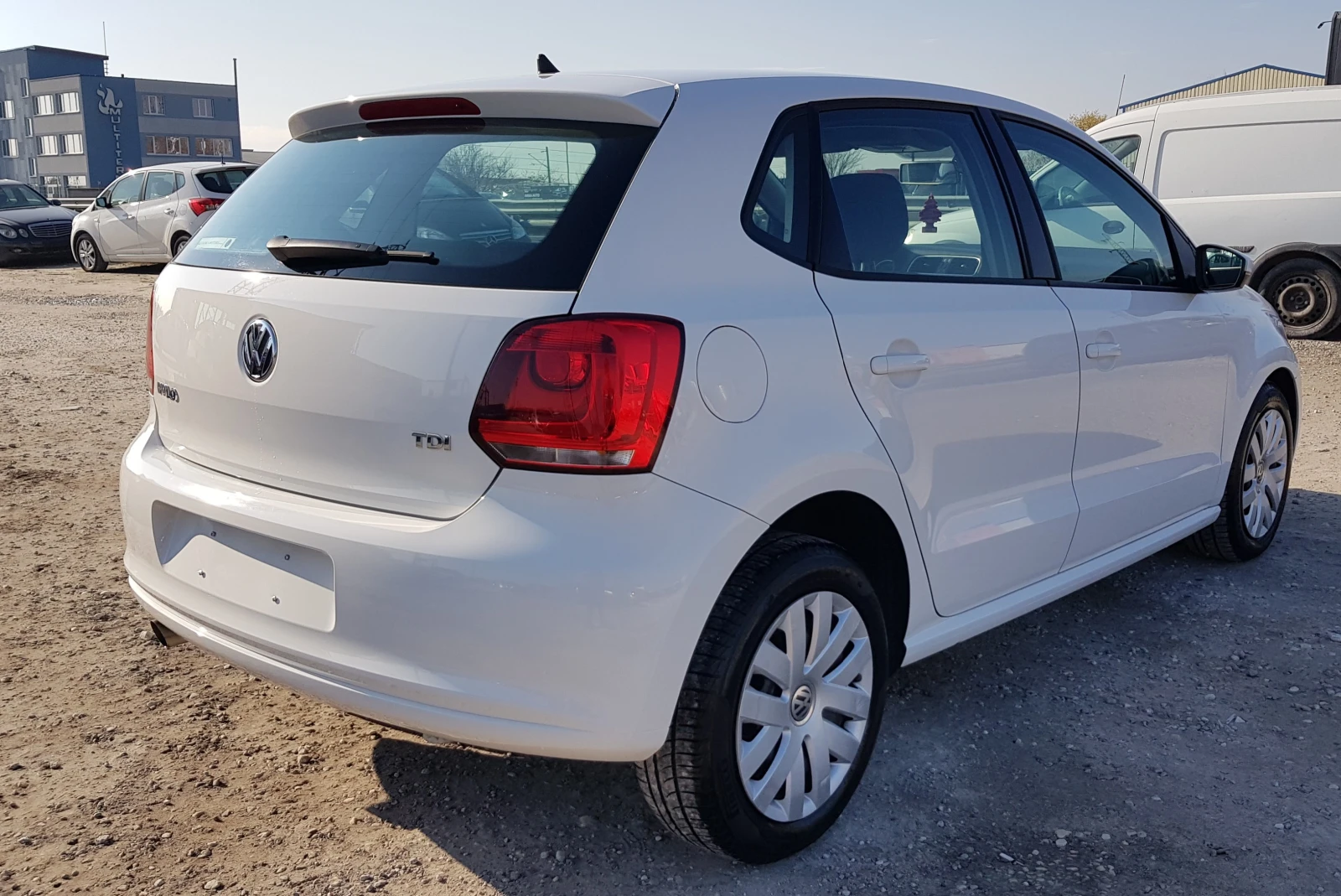 VW Polo 1.6 TDI-90 к.с. ЛИЗИНГ - изображение 5