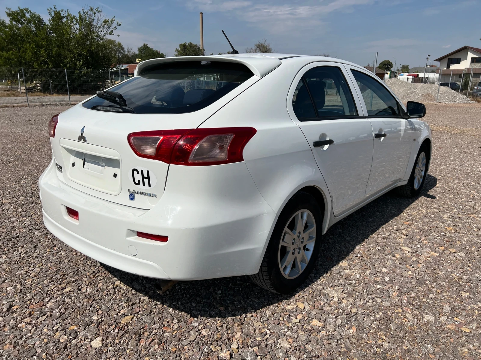 Mitsubishi Lancer 1.6 i Schweiz - изображение 4