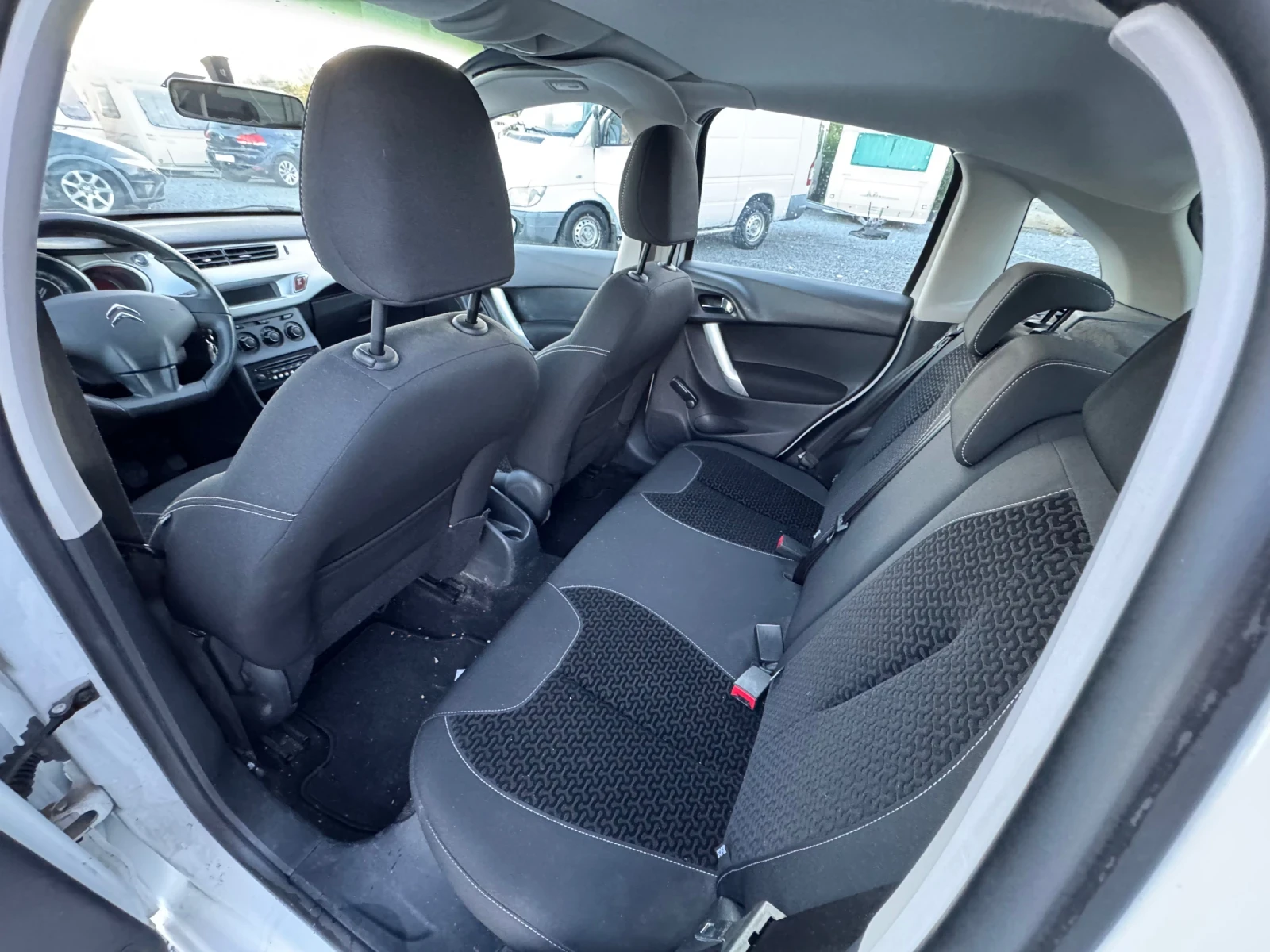 Citroen C3 2.0 E-HDI уникален автомобил - изображение 10