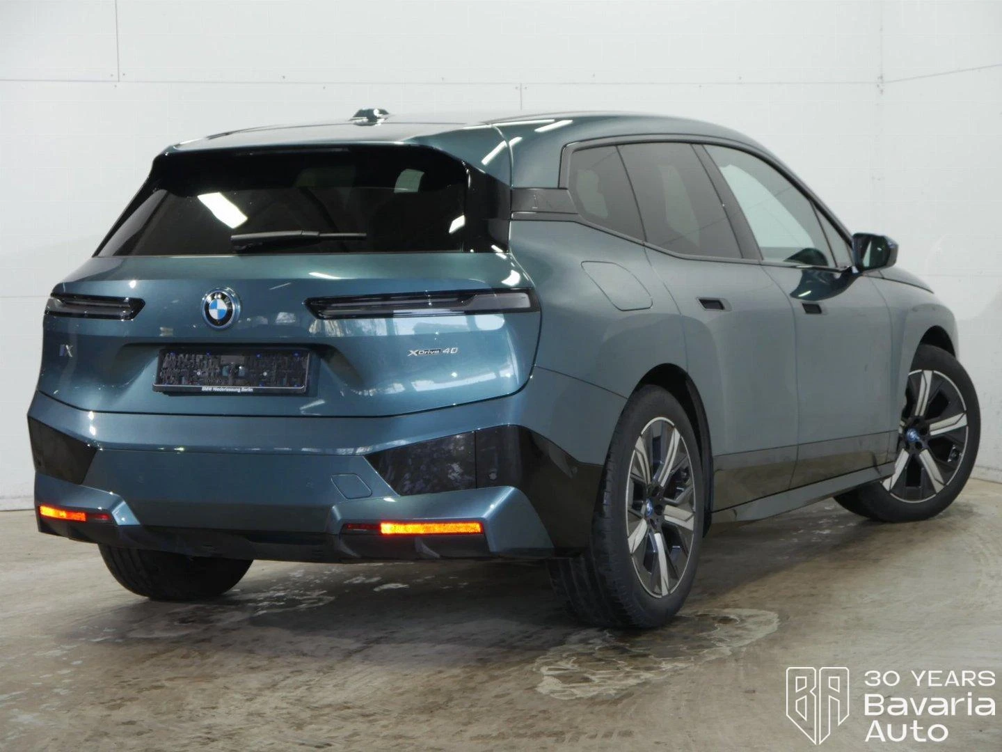 BMW iX 40 xDrive Sport - изображение 3