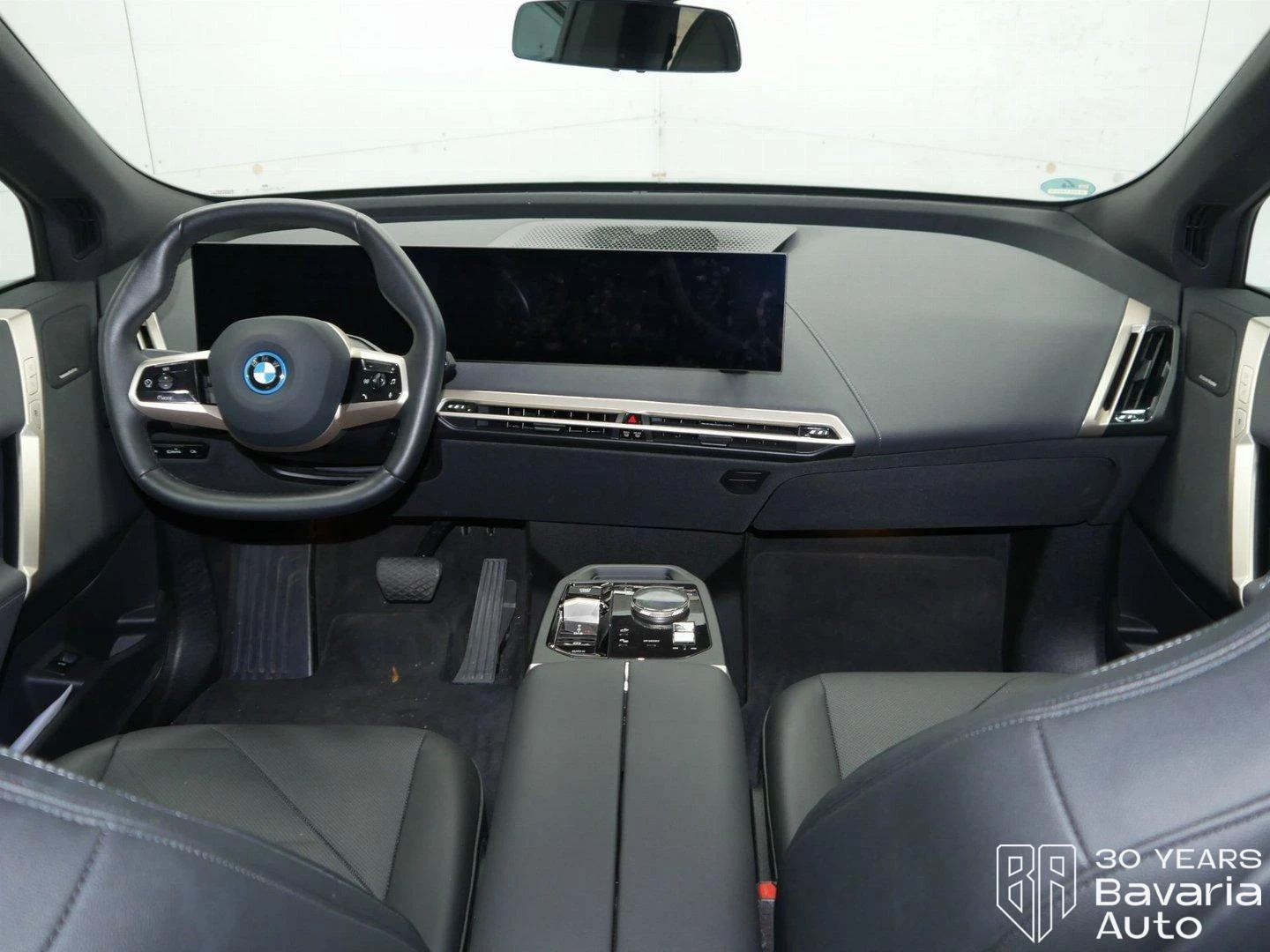 BMW iX 40 xDrive Sport - изображение 7