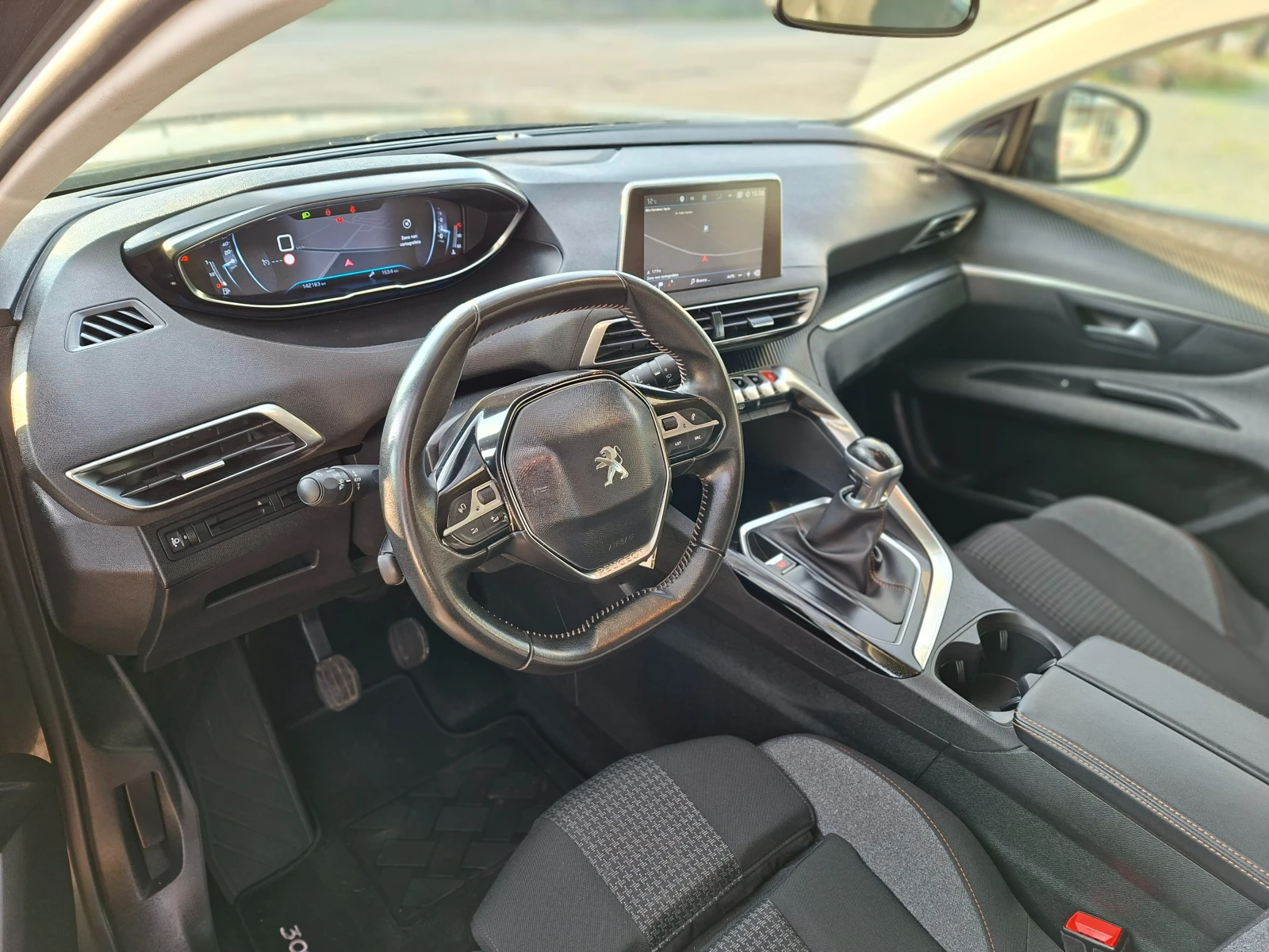 Peugeot 3008 1.5HDi Евро 6D - изображение 9