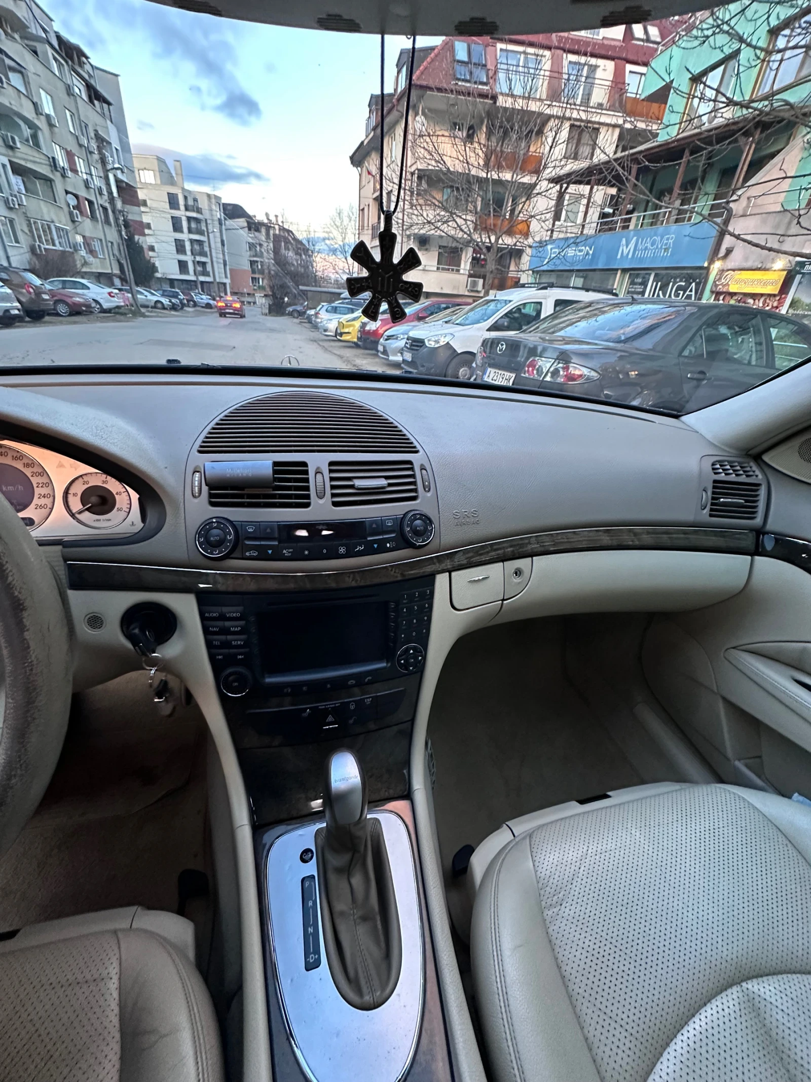 Mercedes-Benz E 320 W211 - изображение 8