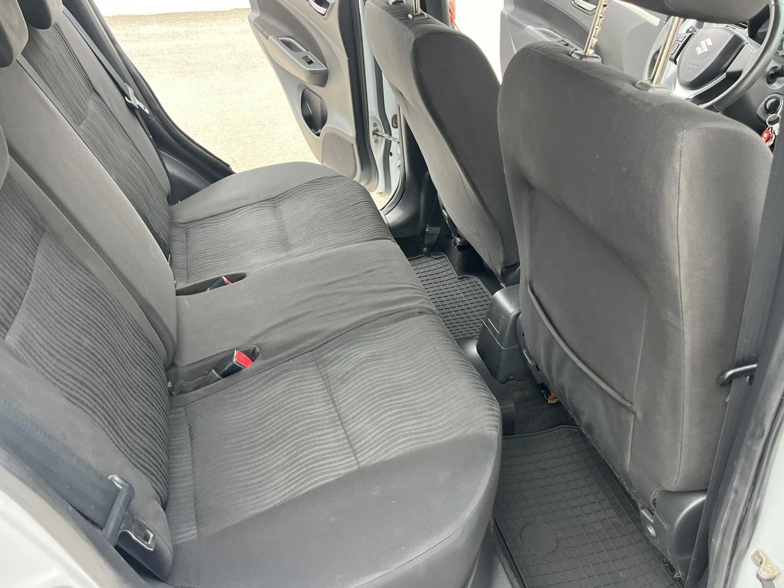 Suzuki Swift FACE 1.3I 94�� EURO 5B ������� ���� ������ | Mobile.bg � ����������� 10