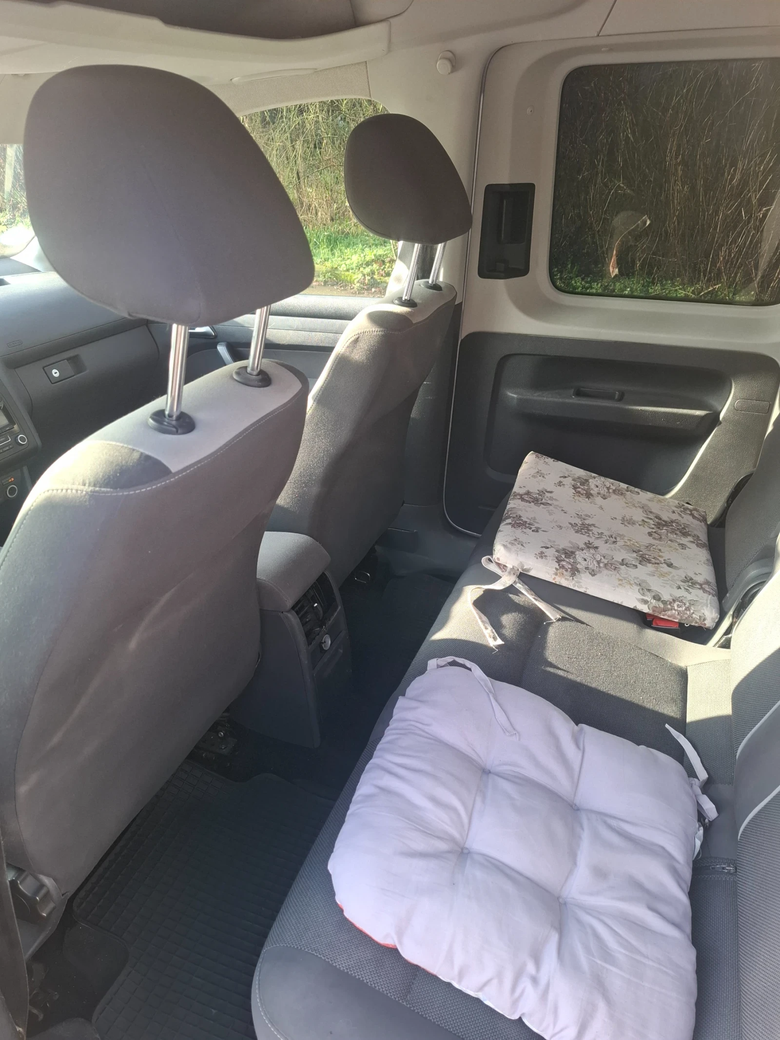 VW Caddy 1.6tdi - изображение 7