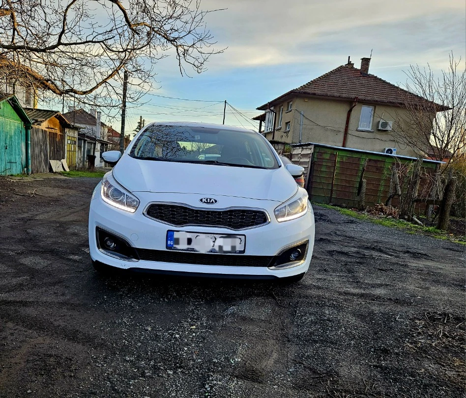 Kia Ceed, снимка 7 - Автомобили и джипове - 53851666