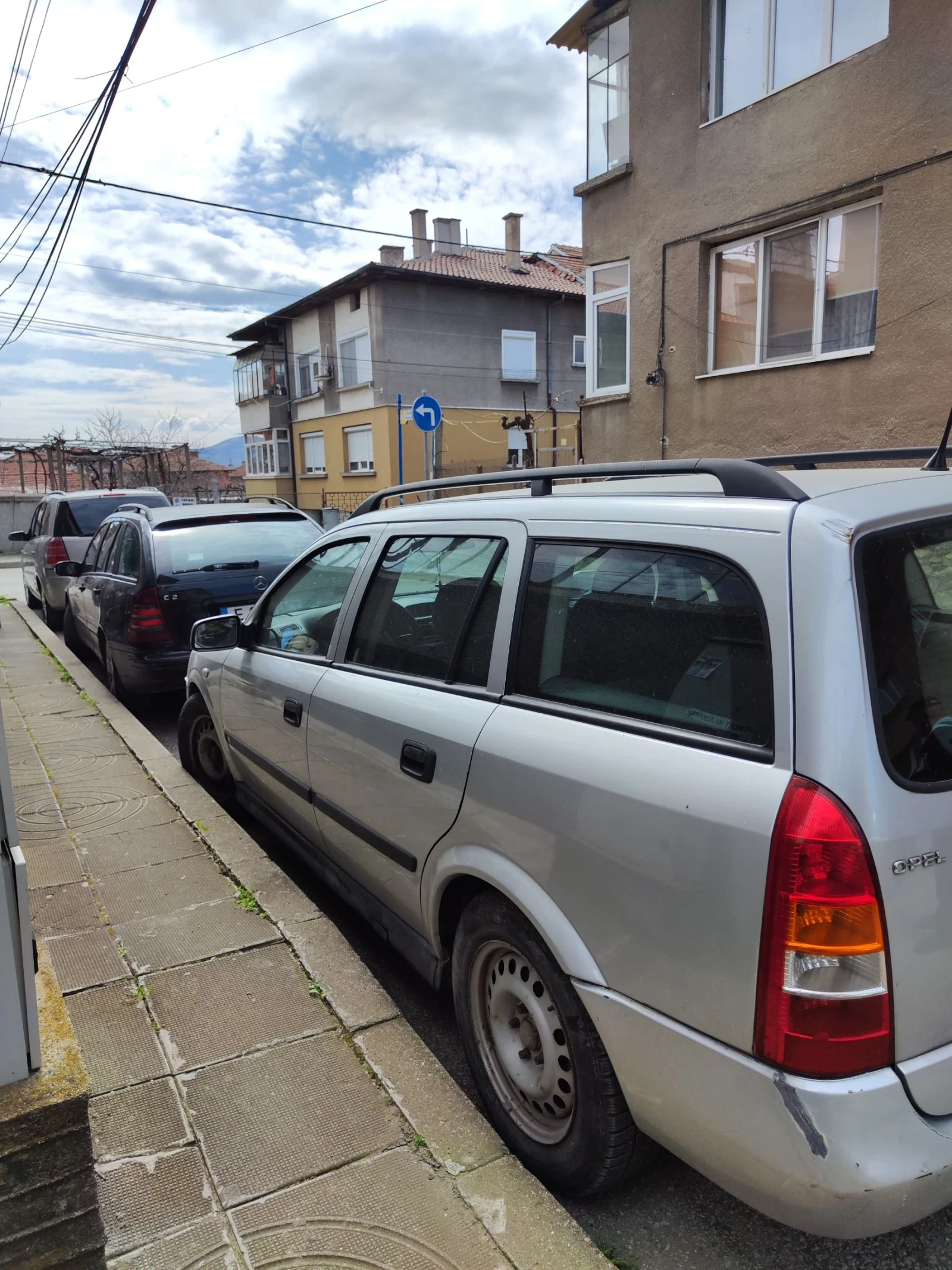 Opel Astra, снимка 3 - Автомобили и джипове - 53933327