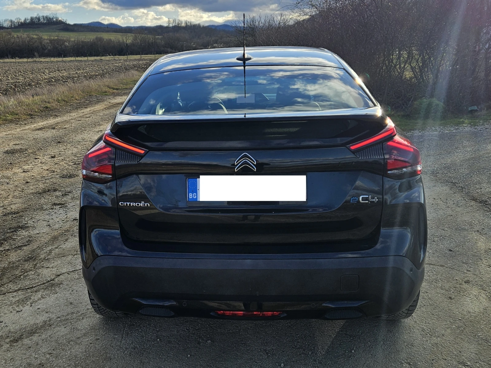 Citroen C4  50KWh/HEAD UP/LED/3-фазна/CAMERA, снимка 4 - Автомобили и джипове - 53939675