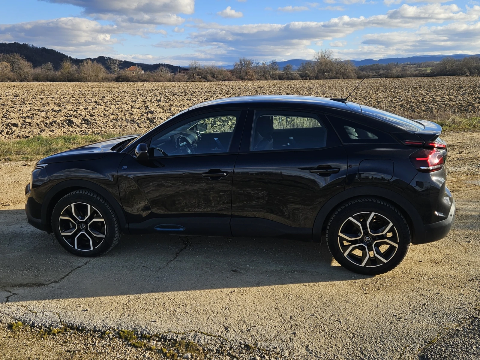 Citroen C4  50KWh/HEAD UP/LED/3-фазна/CAMERA, снимка 3 - Автомобили и джипове - 53939675