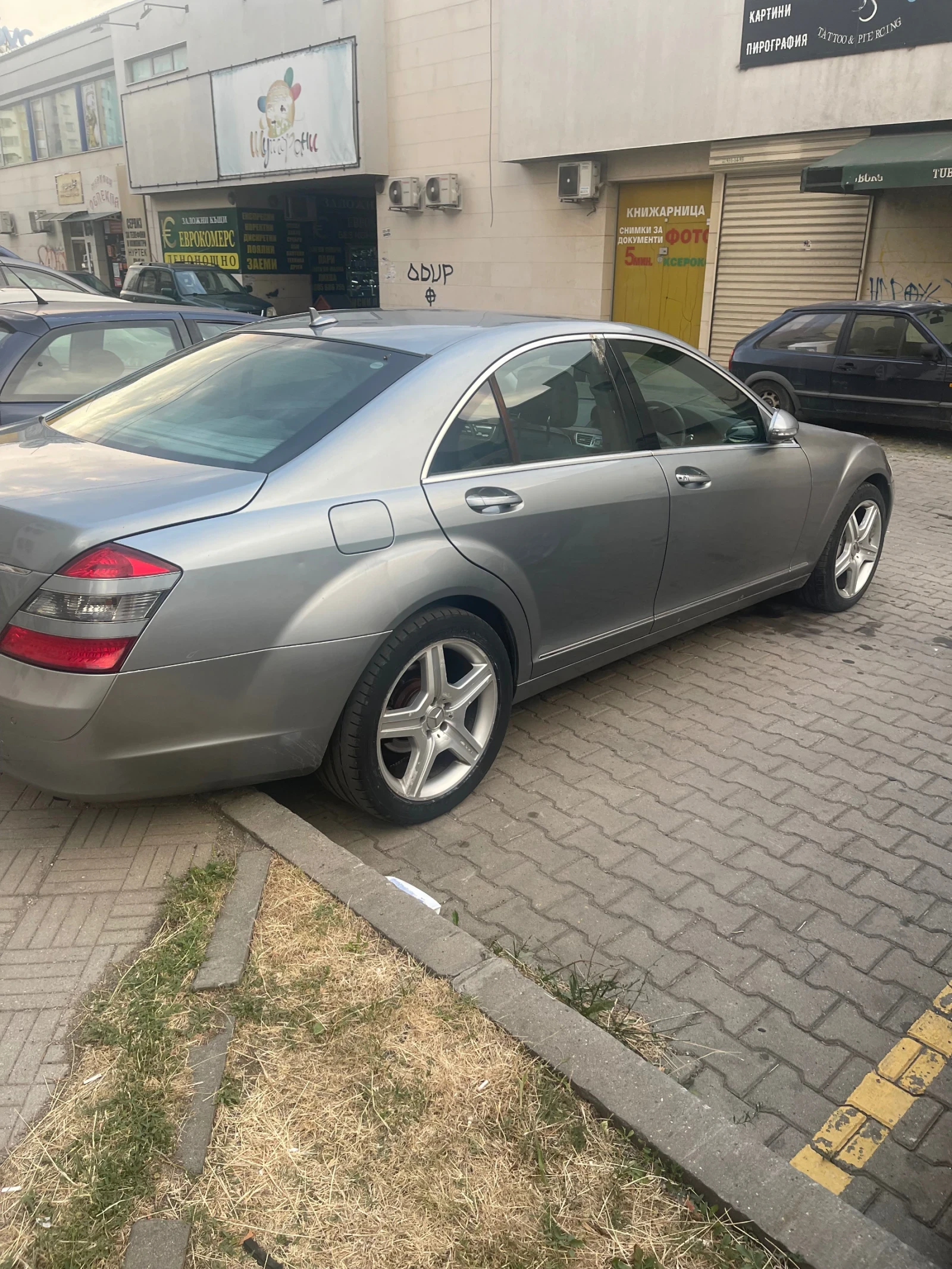 Mercedes-Benz S 320 ДЕСЕН ВОЛАН, снимка 4 - Автомобили и джипове - 54069021