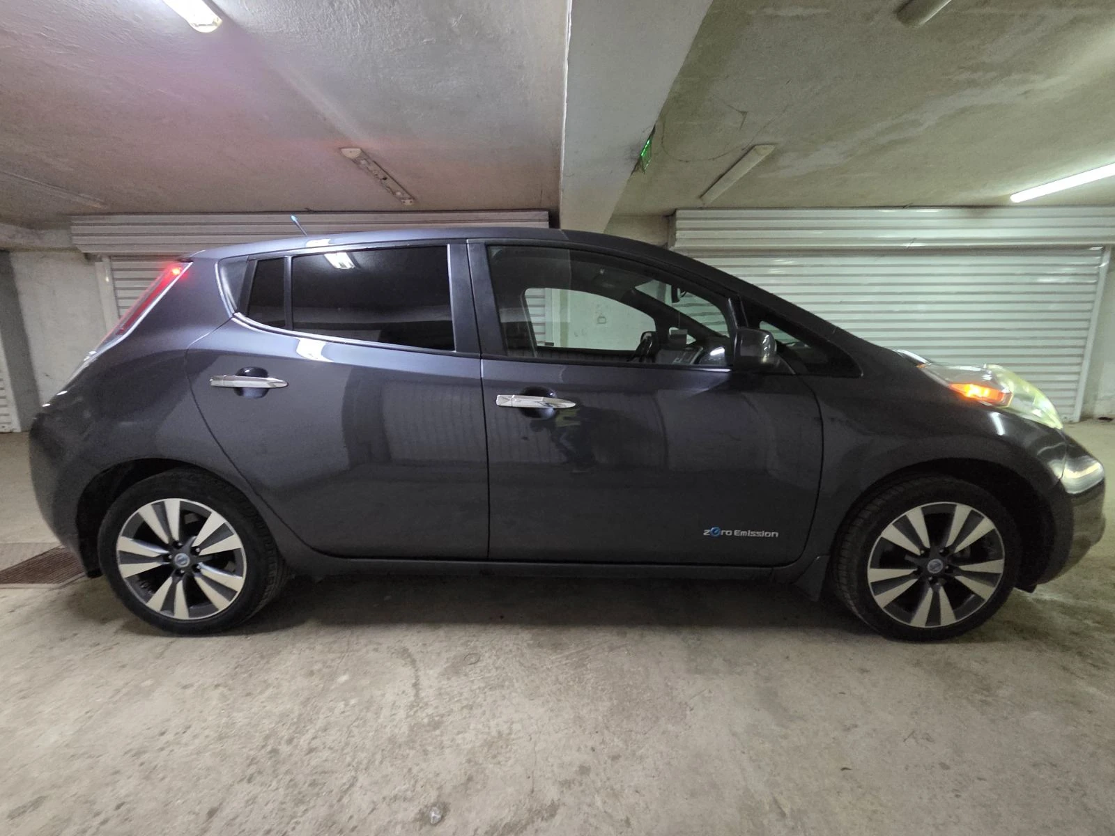 Nissan Leaf , снимка 4 - Автомобили и джипове - 54384234