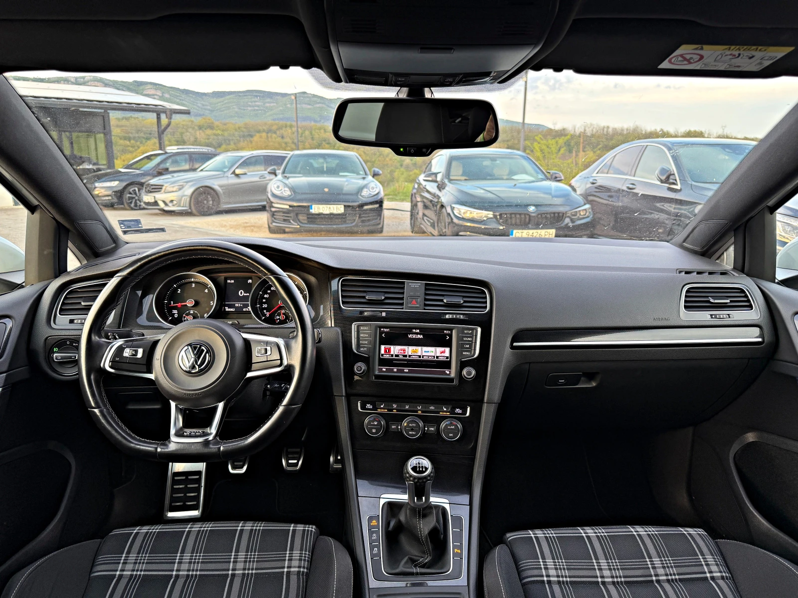 VW Golf GTD LED Подгрев Ambiente, снимка 8 - Автомобили и джипове - 54415333