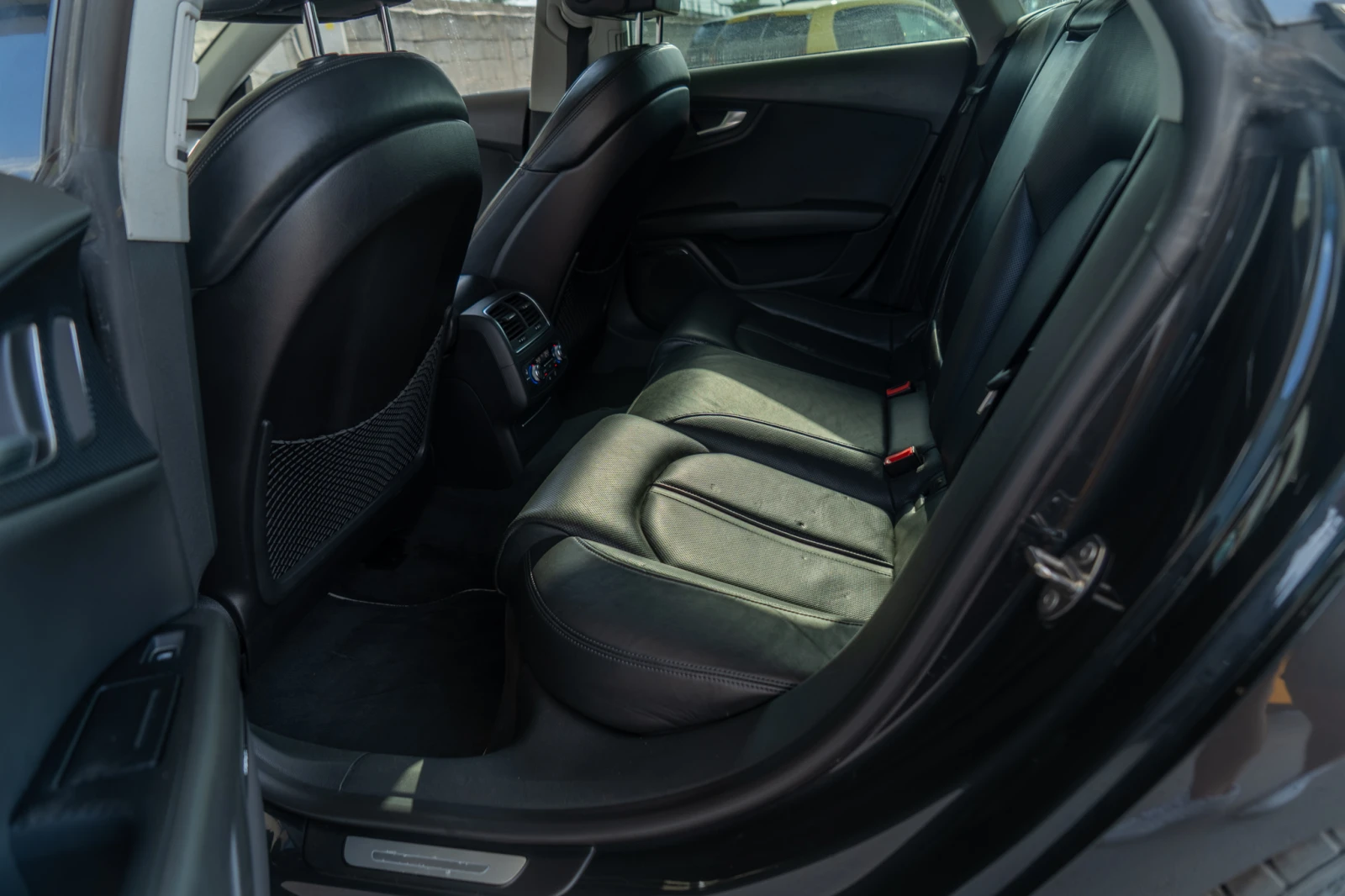 Audi A7 3.0TDI = QUATTRO = CARBON = ГАРАНЦИЯ = ЛИЗИНГ, снимка 10 - Автомобили и джипове - 54511861