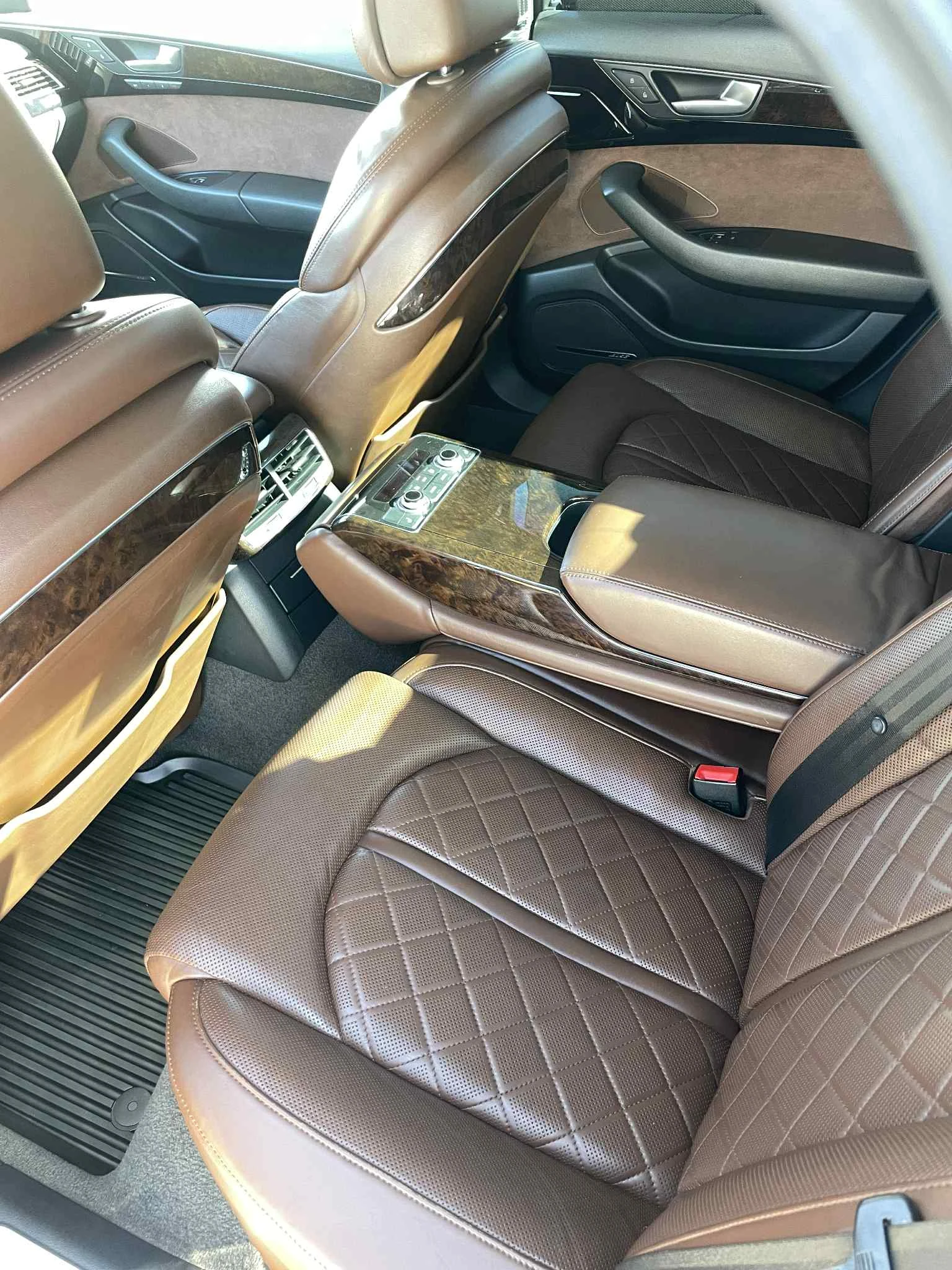 Audi A8, снимка 10 - Автомобили и джипове - 54584721