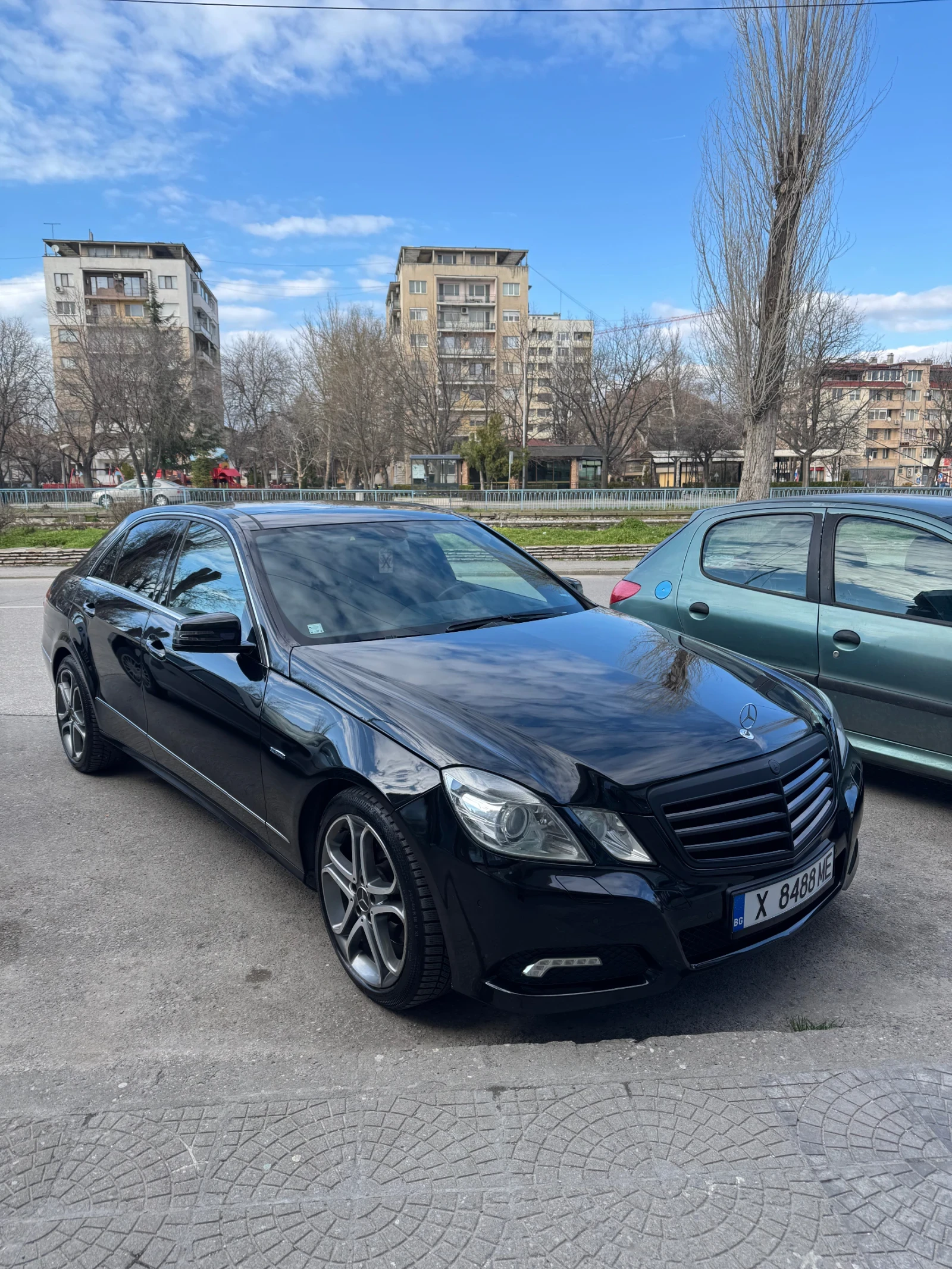 Mercedes-Benz E 350 Avantgarde, снимка 8 - Автомобили и джипове - 54663191
