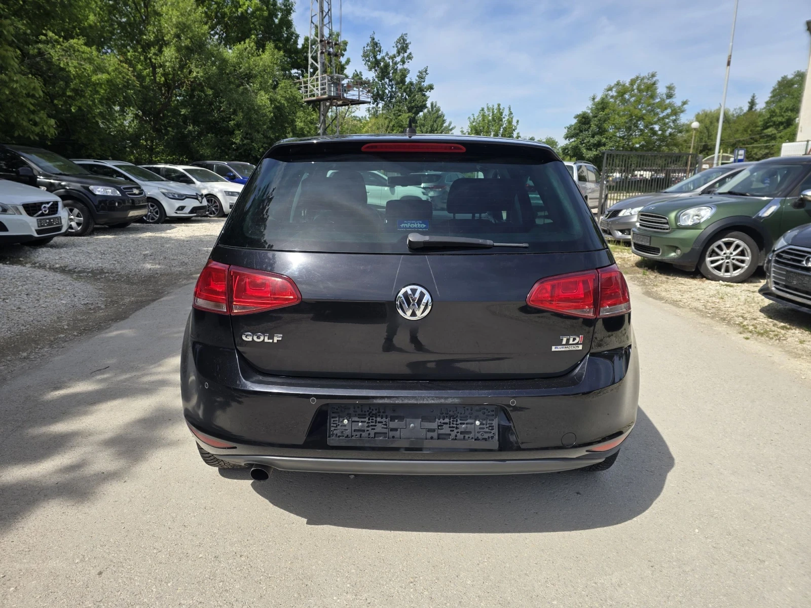 VW Golf 1.6TDI 105к.с Highline , снимка 6 - Автомобили и джипове - 54700231