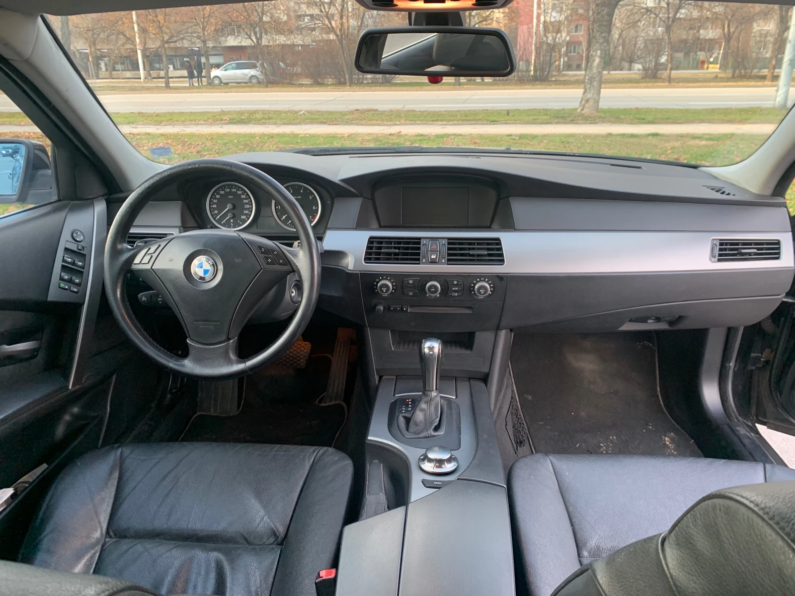 BMW 520, снимка 9 - Автомобили и джипове - 55304439