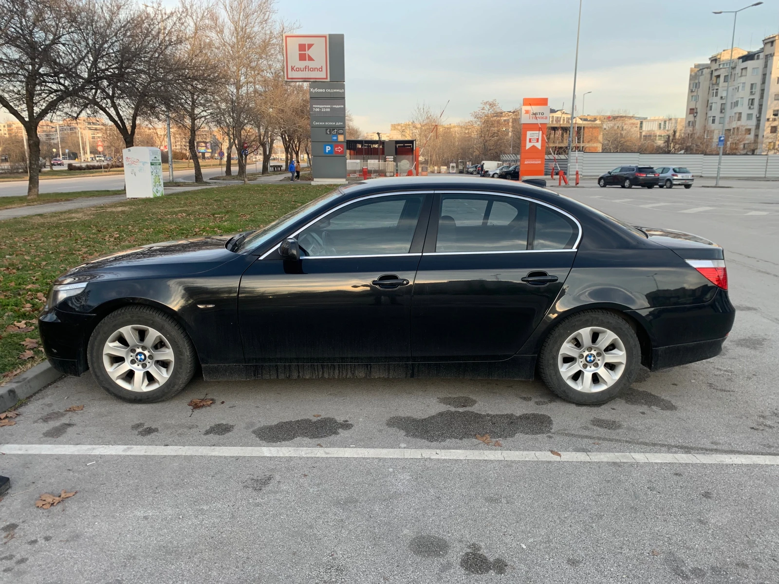 BMW 520, снимка 4 - Автомобили и джипове - 55304439