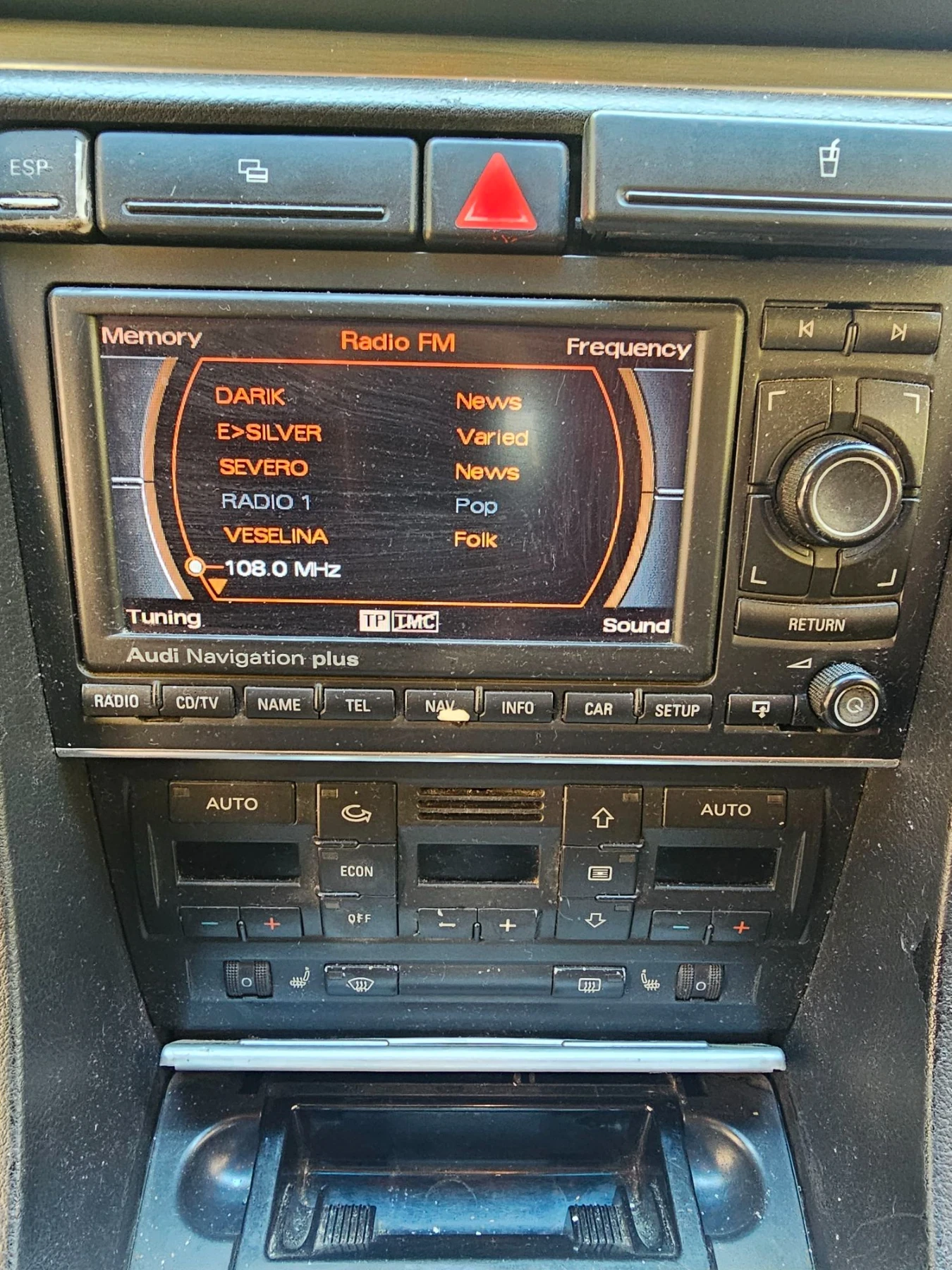 Audi A4 B7 3.0TDI, снимка 9 - Автомобили и джипове - 55692556